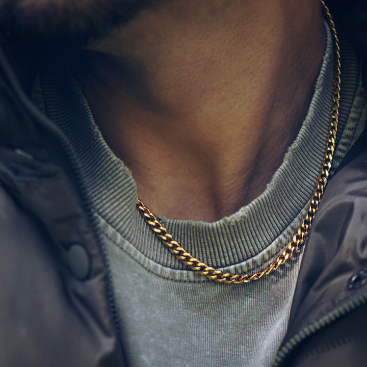 cadena hombre oro 18k con eslabones cubanos