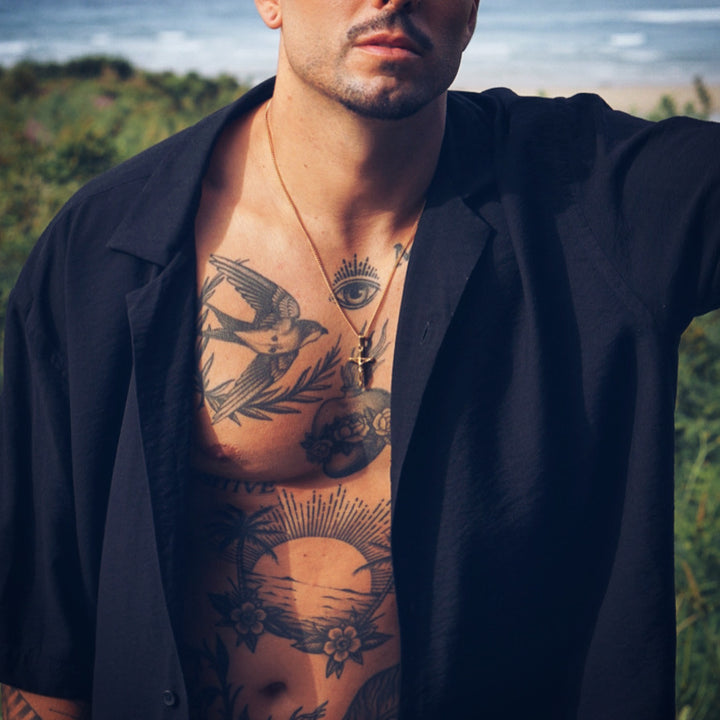 crucifijo de oro para hombre